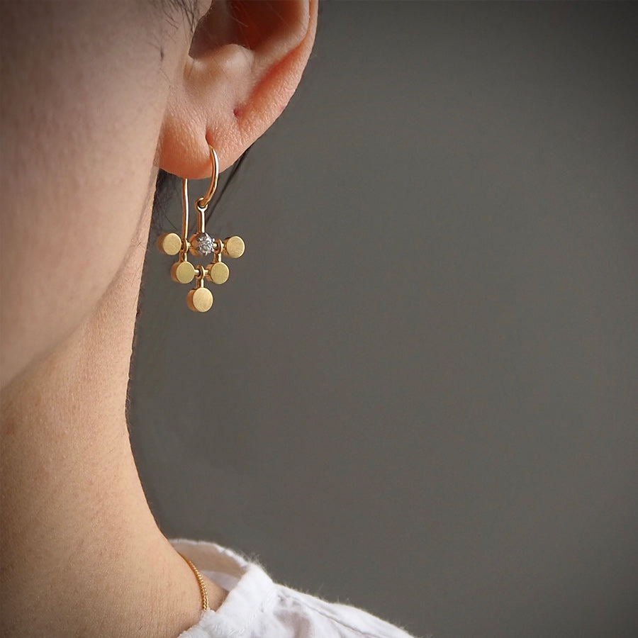 Cut Down Setting Earrings